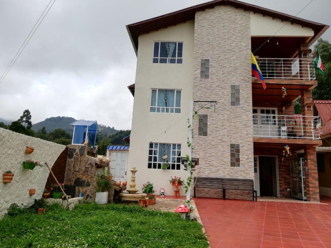 Portal De La Cascada - Mongui Hotel Exterior photo